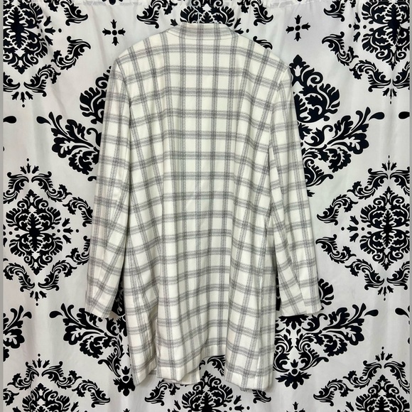 Carolina Belle Montreal Checkered Coat - Picture 3 of 6